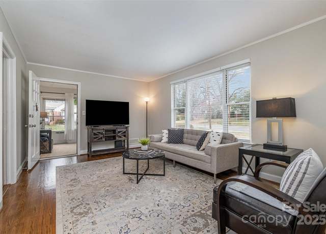 Property at 3231 Eastwood Dr, Charlotte, NC 28205, 3 beds, 2 baths