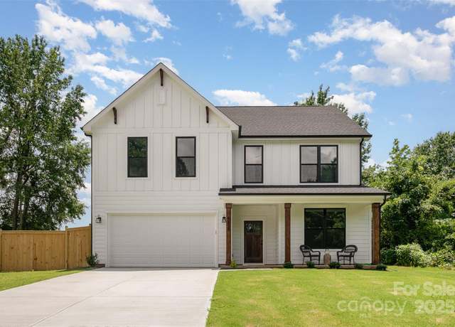 Property at 9615 Riviera Dr, Sherrills Ford, NC 28673, 4 beds, 3 baths