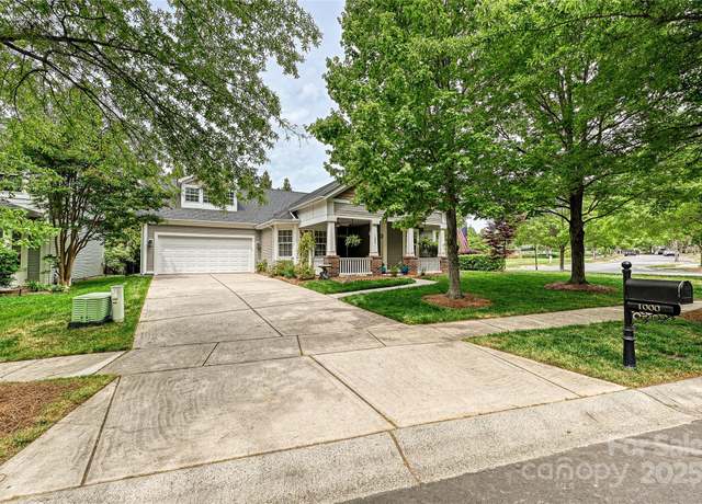 Property at 1000 Millbank Dr, Matthews, NC 28104, 3 beds, 2 baths