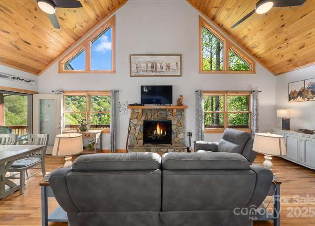 Property at 332 Mystic Cv, Waynesville, NC 28785, 3 beds, 3 baths