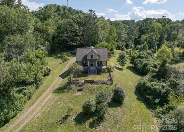Property at 33 Mezzo Cv, Asheville, NC 28804, 4 beds, 3 baths