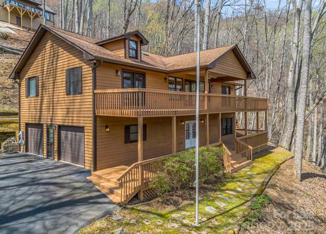 Property at 1116 High Vista Dr, Mills River, NC 28759, 3 beds, 3 baths