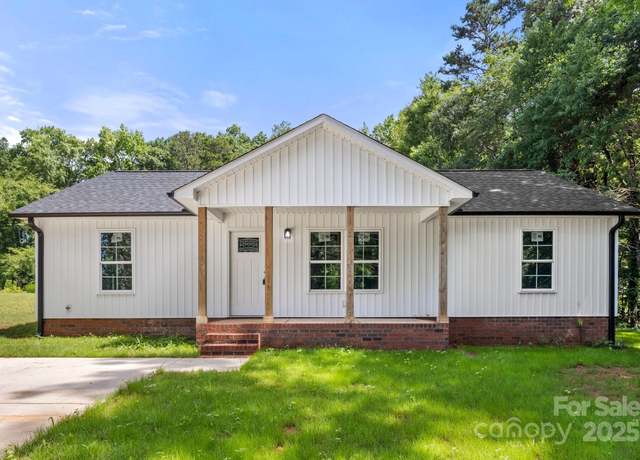 Property at 1234 Goodnight Ln, Kannapolis, NC 28081, 3 beds, 2 baths
