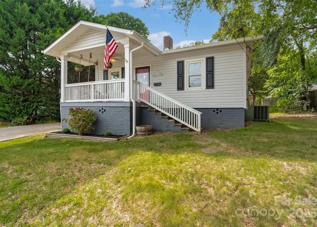 Property at 224 Grier St, Fort Mill, SC 29715, 3 beds, 2 baths