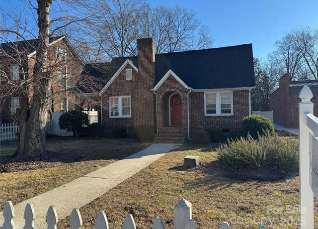 Property at 2220 The Plz, Charlotte, NC 28205, 3 beds, 1.5 baths