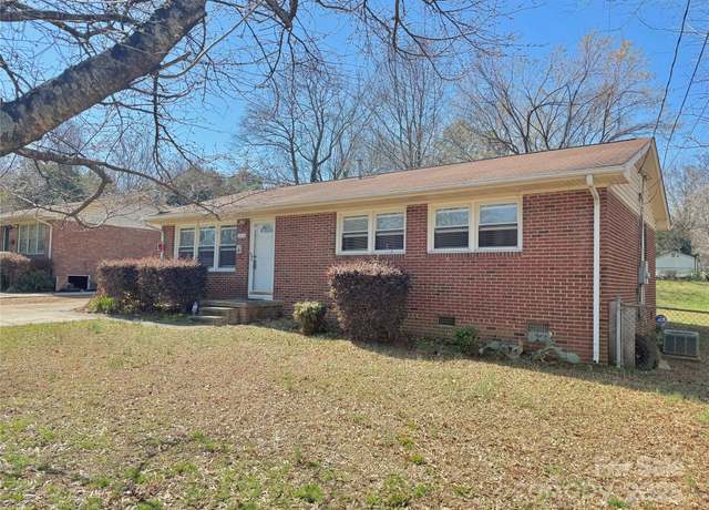 Property at 2210 Milton Rd, Charlotte, NC 28215, 3 beds, 1.5 baths