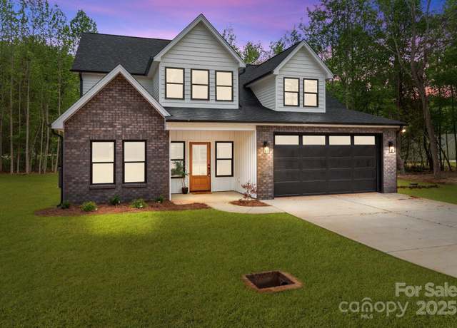 Property at 1176 Greenheather Dr, Salisbury, NC 28147, 3 beds, 2.5 baths