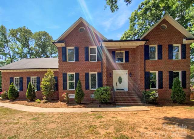 Property at 1507 Chadmore Ln NW, Concord, NC 28027, 4 beds, 2.5 baths