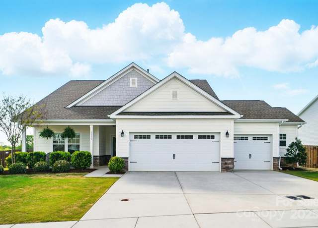 Property at 1116 Brooksland Pl, Waxhaw, NC 28173, 3 beds, 2 baths