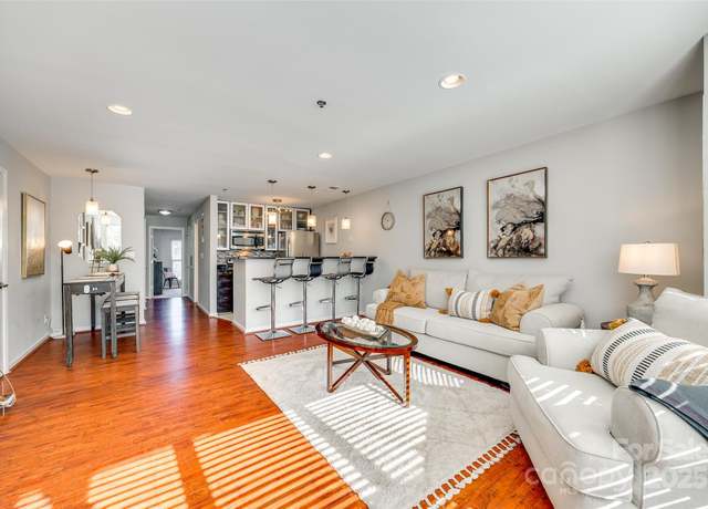 Property at 509 N Graham St Unit 2D, Charlotte, NC 28202, 1 bed, 1 bath