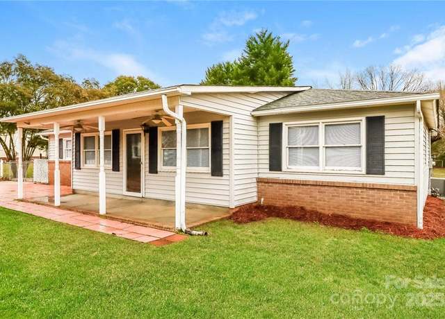 Property at 2126 Downey St, Rock Hill, SC 29732, 3 beds, 2 baths