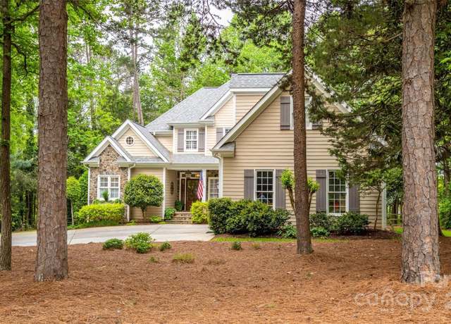 Property at 19729 Callaway Hills Ln, Davidson, NC 28036, 4 beds, 3.5 baths