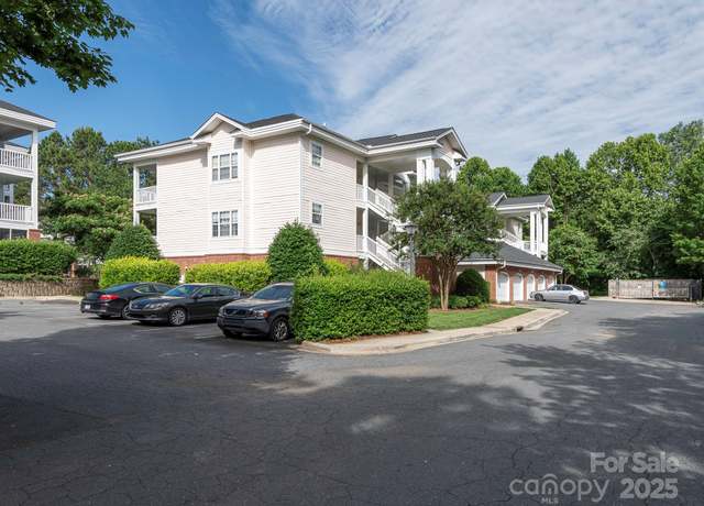 Property at 8747 Coralbell Ln, Charlotte, NC 28213, 2 beds, 2 baths