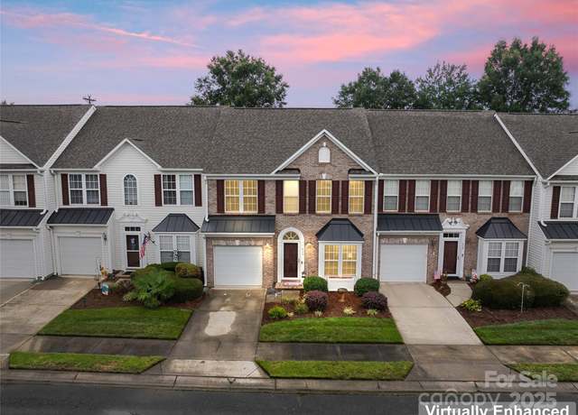 Property at 630 Bayou Cir, Clover, SC 29710, 3 beds, 2.5 baths