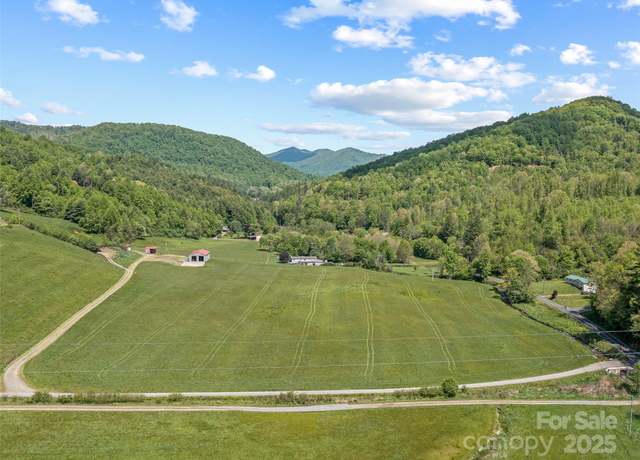 Property at 124 Shootout Ln, Burnsville, NC 28714