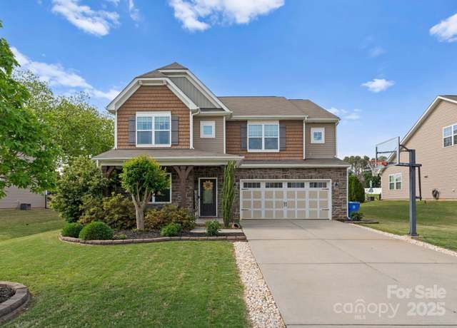 Property at 137 Sugar Magnolia Dr, Mooresville, NC 28115, 5 beds, 4.5 baths
