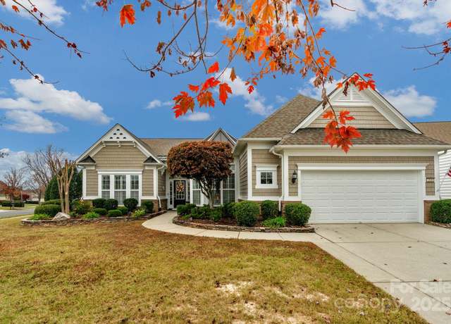 Property at 2106 Yellowstone Dr, Fort Mill, SC 29707, 3 beds, 2.5 baths
