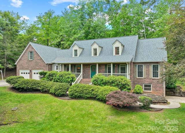 Property at 304 La Foret Dr, Morganton, NC 28655, 4 beds, 4 baths
