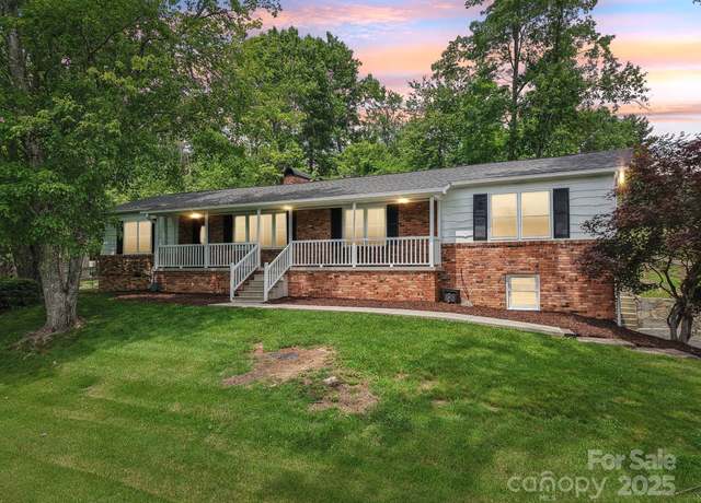 Property at 68 Broyles Rd, Hendersonville, NC 28791, 3 beds, 2 baths