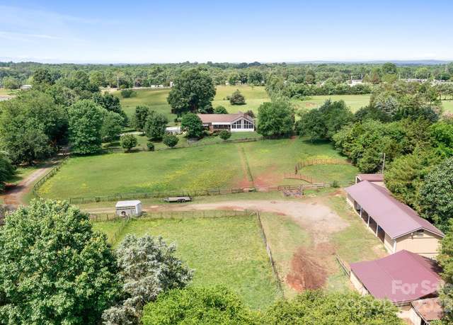 Property at 4026 Biggerstaff Rd, Maiden, NC 28650, 3 beds, 2.5 baths
