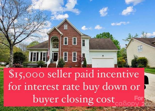 Property at 1214 Foxfield Rd, Waxhaw, NC 28173, 5 beds, 2.5 baths