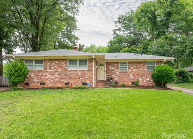 Property at 5629 Ruth Dr, Charlotte, NC 28215, 3 beds, 1.5 baths