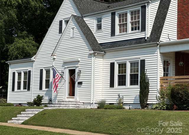 Property at 329 E Congress St, Lincolnton, NC 28092, 4 beds, 2 baths