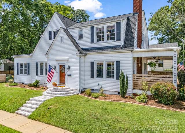 Property at 329 E Congress St, Lincolnton, NC 28092, 4 beds, 2 baths