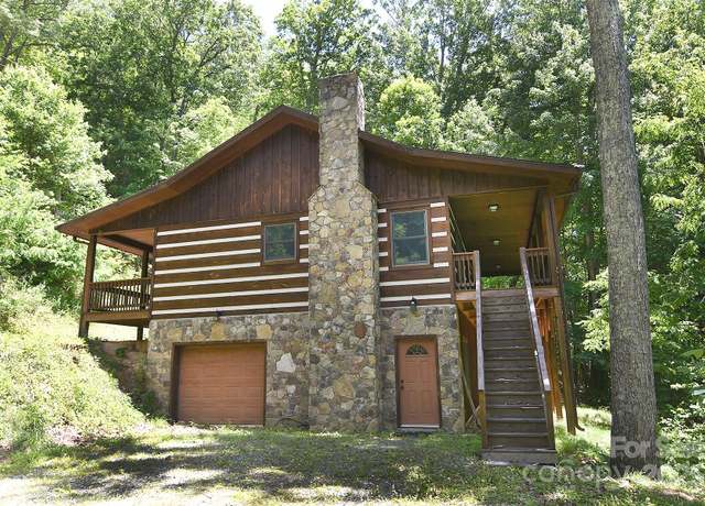 Property at 737 Mountainside Dr, Waynesville, NC 28786, 2 beds, 2 baths
