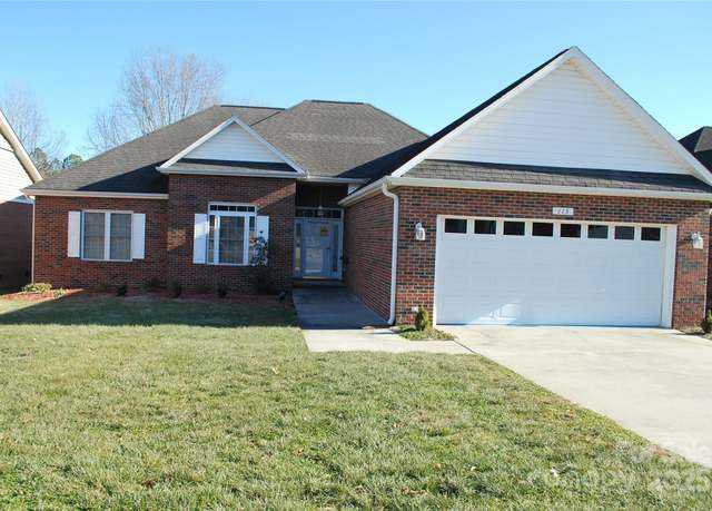 Property at 115 New Hampshire Ct #35, Mocksville, NC 27028, 3 beds, 2 baths