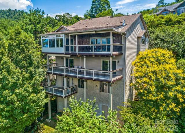 Property at 86 Distant View Dr, Asheville, NC 28803, 3 beds, 3.5 baths
