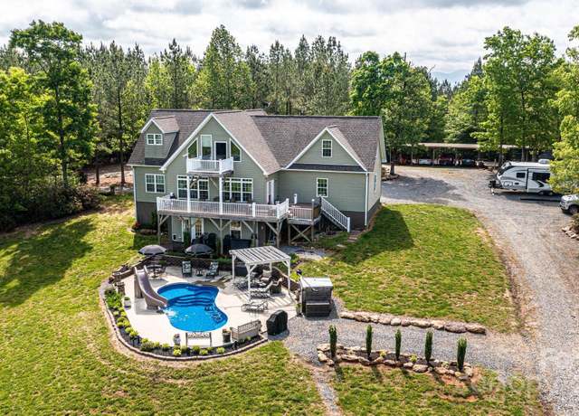 Property at 631 Sedona Dr, Nebo, NC 28761, 4 beds, 2.5 baths