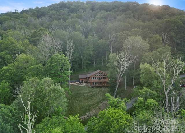 Property at 85 Iga Trl, Maggie Valley, NC 28751, 4 beds, 3.5 baths