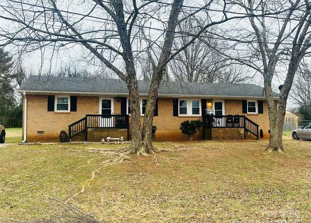 Property at 604/606 Temple St, Kings Mountain, NC 28086, 4 beds, 2 baths