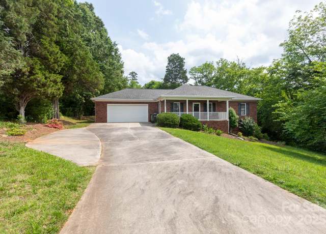 Property at 328 Burrage Rd NE, Concord, NC 28025, 3 beds, 2 baths