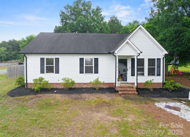 Property at 301 Rowan Gq St, Salisbury, NC 28146, 3 beds, 2 baths
