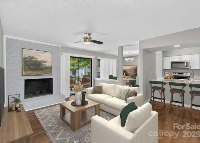 Property at 11084 Harrowfield Rd, Charlotte, NC 28226, 3 beds, 2 baths