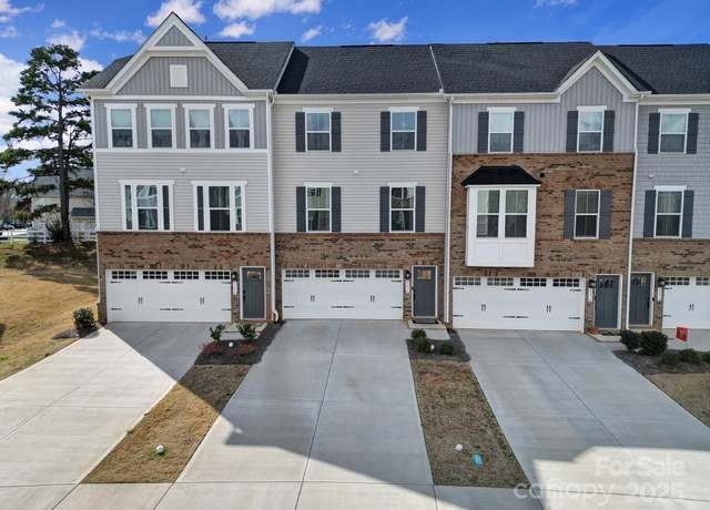 Property at 2656 Grantham Place Dr, Fort Mill, SC 29715, 3 beds, 2.5 baths