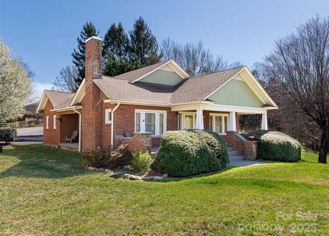 Property at 1305 Pisgah Hwy, Candler, NC 28715, 3 beds, 1 bath