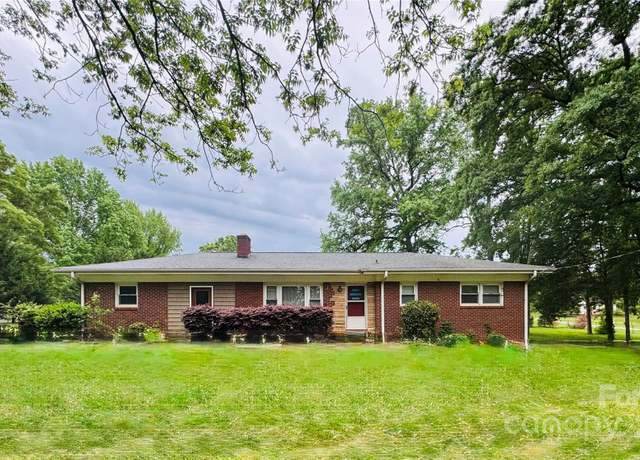 Property at 6615 Mount Holly Rd, Charlotte, NC 28214, 3 beds, 2 baths