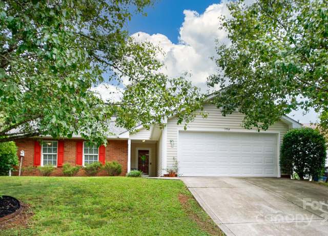 Property at 1764 Baylor Dr, Rock Hill, SC 29732, 3 beds, 2 baths
