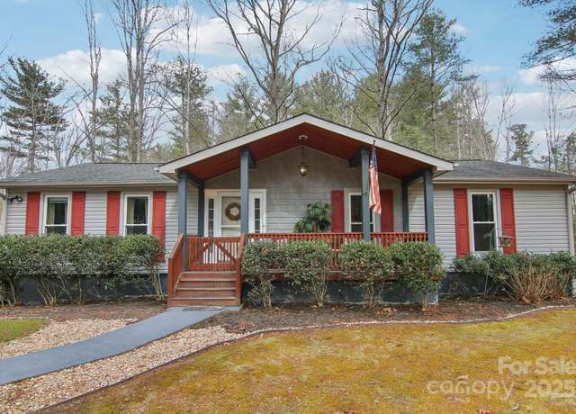 Property at 170 Elson Ave, Hendersonville, NC 28739, 3 beds, 3 baths