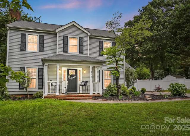 Property at 314 Sunnywood Ln, Charlotte, NC 28270, 3 beds, 2.5 baths