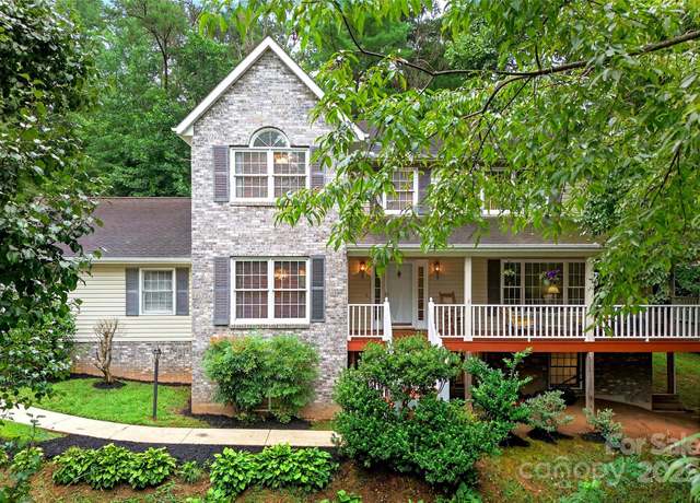 Property at 19 Moriah Ln, Asheville, NC 28803, 3 beds, 3.5 baths