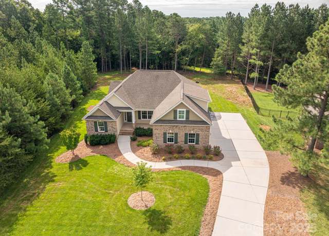 Property at 4742 Killian Crossing Dr, Denver, NC 28037, 3 beds, 3 baths