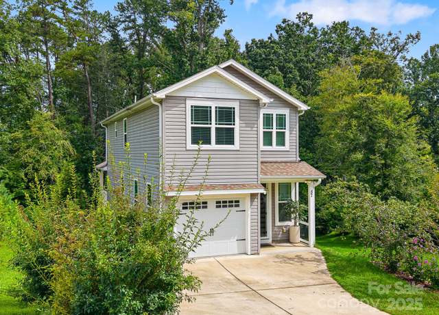 Property at 57 Parrot Rd, Candler, NC 28715, 3 beds, 2.5 baths