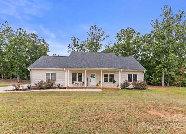 Property at 1706 Ivey Ct, Maiden, NC 28650, 3 beds, 2 baths