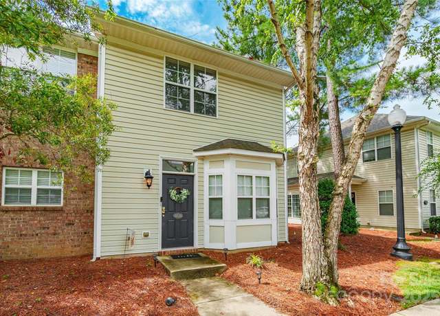 Property at 11521 Savannah Creek Dr, Charlotte, NC 28273, 2 beds, 2.5 baths