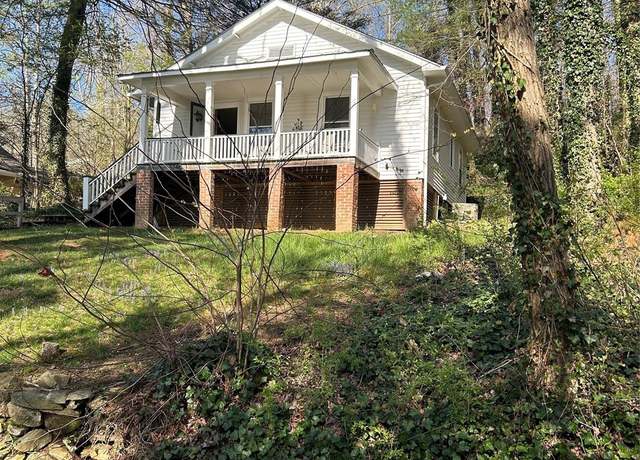 Property at 3746 South Lake Summit Rd, Saluda, NC 28773, 2 beds, 1.5 baths