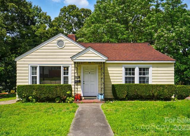Property at 509 S Clay St, Gastonia, NC 28052, 3 beds, 1 bath